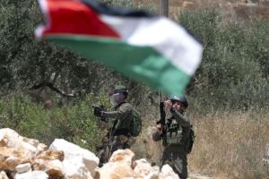 الاحتلال يخطر بالاستيلاء على 20 دونما من أراض فلسطينية بالضفة