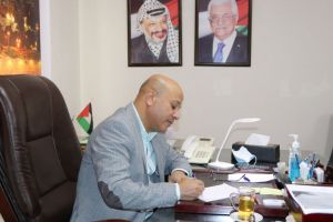 مسؤول فلسطيني يدعو المانحين إلى الوفاء بتعهداتهم المالية للأونروا