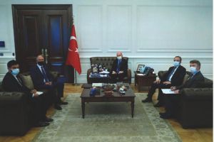 سفير فلسطين يبحث مع وزير الداخلية التركي أوضاع الجالية الفلسطينية
