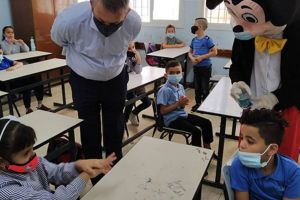 مدارس الأونروا في الضفة وغزة تحصل على جائزة المدرسة الدولية