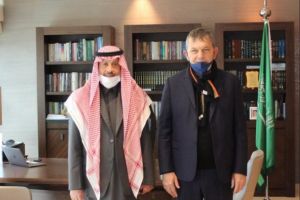 سفير السعودية في الأردن يؤكد ضرورة تمكين الأونروا