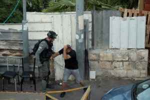 Israeli Forces Attack Jerusalem Sit-in Protesting Forcible Expulsion of 2 Palestinian Families