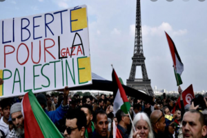 Palestinian Refugee Family Enters France through Humanitarian Corridor