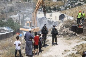 8 Palestinians Displaced as Israeli Forces Destroy East Jerusalem House