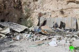 Occupation Forces Destroy Structures in Jerusalem's al-Isawiya