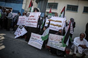 متضررون من الحروب الإسرائيلية بغزة يطالبون الأونروا بتعويضهم