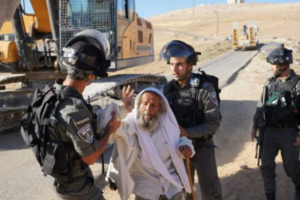 الأونروا تتهم شرطة الاحتلال الإسرائيلي بتعمد دهس مسن فلسطيني