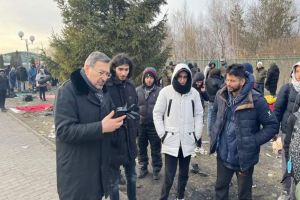 Palestinians Fleeing Ukraine Stranded on Borders with Poland 