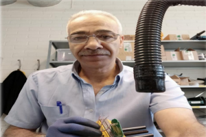 Palestinian Refugee in Sweden Creates Electronics Dictionary