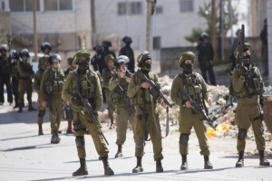 Israeli Army Attacks Palestinians Protesting Land Grab east of AlKhalil