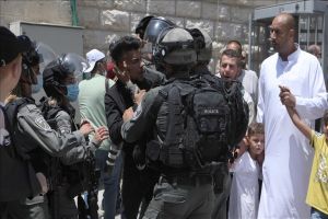 Palestinian-American Woman Dragged across Ground by Israeli Army, Forced out of Ibrahimi Mosque Area