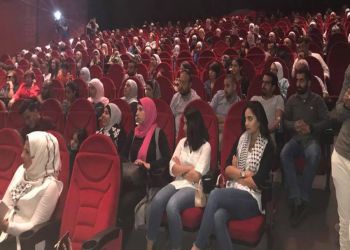 فيلم (طريق بلفور) على مسرح سينما الرينبو في العاصمة الأردنية