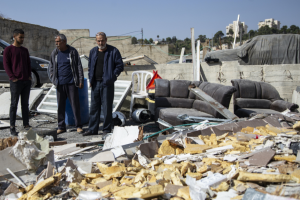Israeli Forces Demolish Palestinian Structures near Jerusalem without Prior Notice