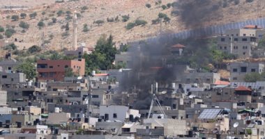 وكالة الأونروا تنعى موظفًا قتل برصاص قناص إسرائيلي في مخيم الفارعة