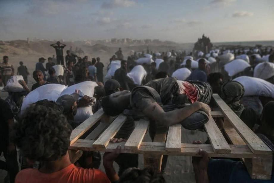 تصاعد الغضب الدولي ضد آلية المساعدات الأميركية في غزة بعد مقتل مئات المدنيين