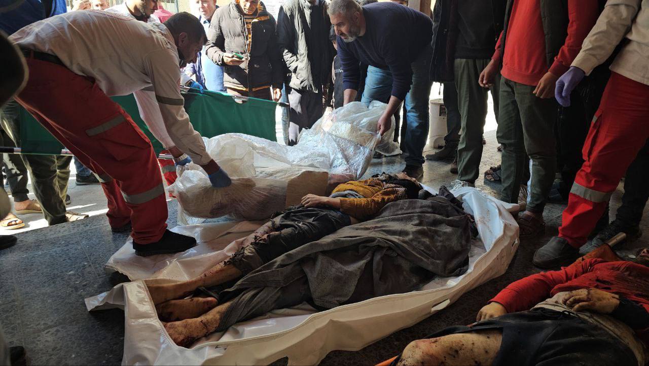 خمسة شهداء في غزة وتحذيرات من كارثة إنسانية بسبب إغلاق المعابر