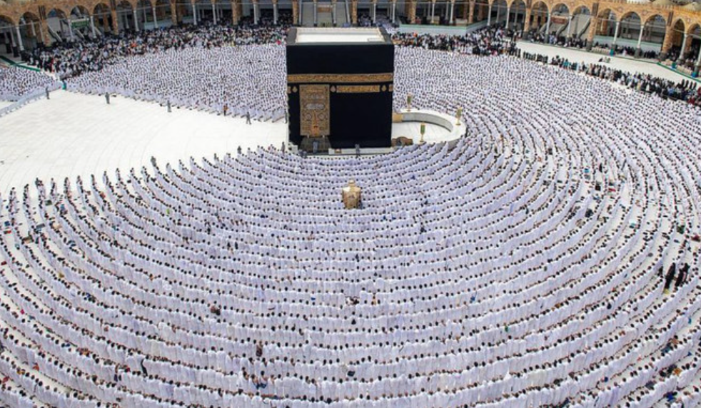 Palestinian Woman Dies during Hajj in Mecca