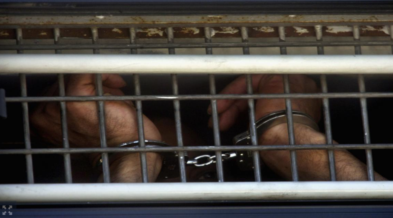 نادي الأسير: الاحتلال يمنع عائلات المبعدين إلى مصر من السفر إليهم