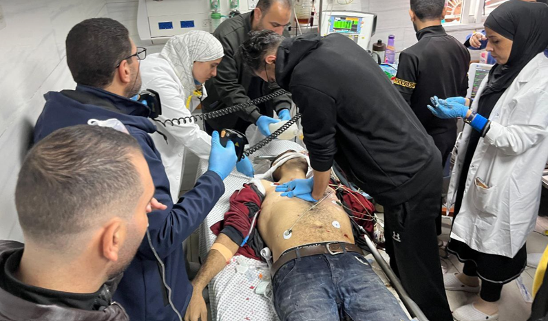 الاحتلال يقتل أكثر من ألف طبيب وممرض في غزة.. آخرهم رئيس قسم العناية بمستشفى كمال عدوان
