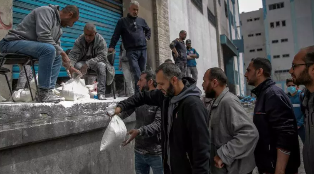 100 منظمة إغاثية تتهم إسرائيل بمنع دخول المساعدات إلى غزة