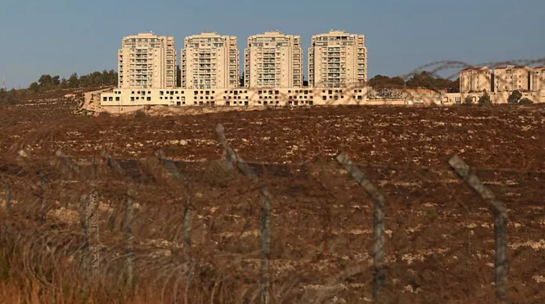 أكسيوس: إسرائيل تهدد بضم 60% من الضفة ردًا على الاعتراف بالدولة الفلسطينية