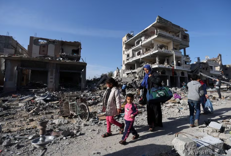 Gaza: Displaced Palestinians Left on the Streets as Israeli Onslaught on Gaza Widens