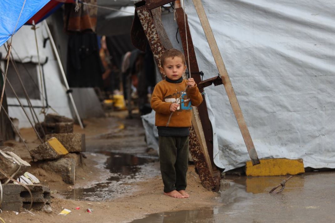 Children among 6 Pulled from Rubble as Torrential Floods Continue to Strike Gaza