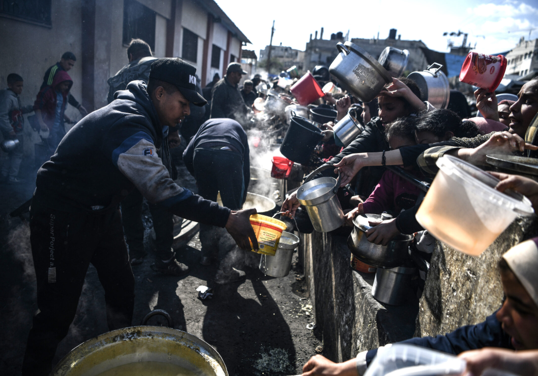 UN Warns of Worsening Humanitarian Disaster in Gaza as Israel Closes Crossings