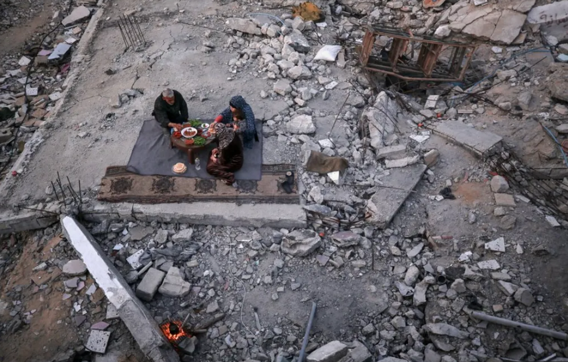 Ramadan Under Fire: Israeli Strikes Persist in Gaza despite Ceasefire Agreement