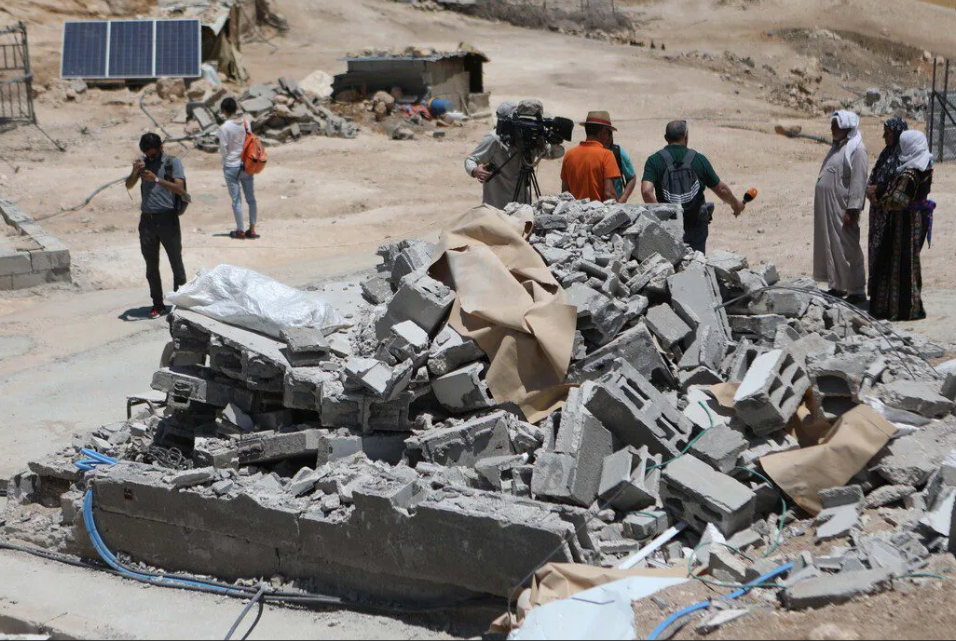Diplomats Visit Palestinian School under Israeli Demolition Threat