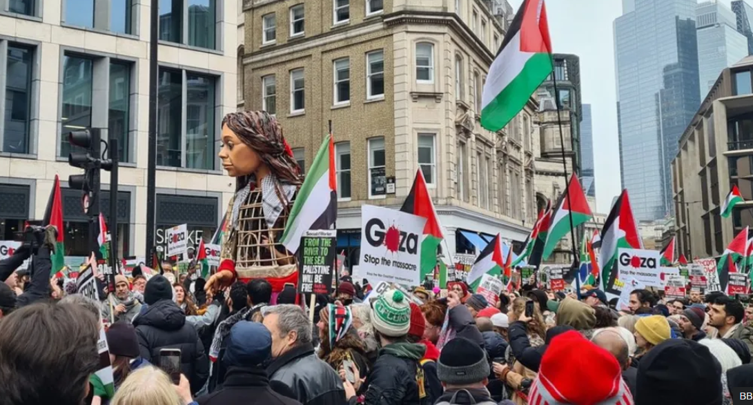 London Protest Demands Government Protect Health Care Workers in Gaza