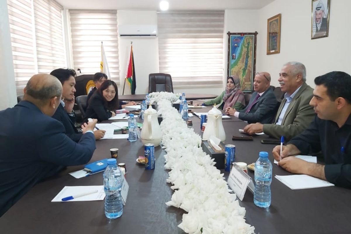 مباحثات لتنفيذ مشاريع يابانية جديدة لصالح المخيمات الفلسطينية