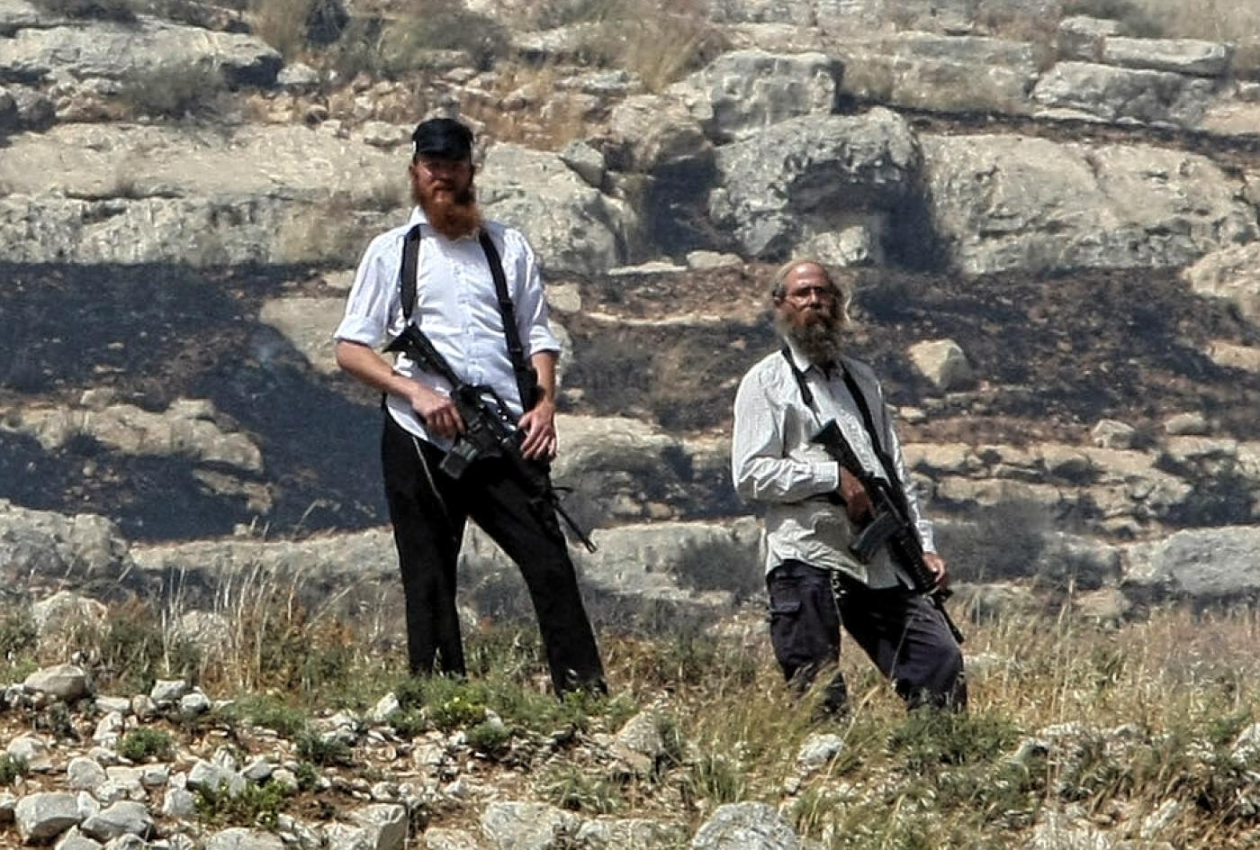 Israeli Settlers Build Separation Wall, Assault Palestinian Farmers in West Bank