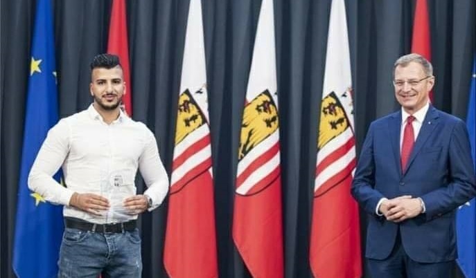 Palestinian Refugee Student Snatches 1st Rank at Austrian University