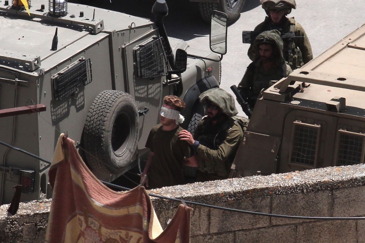 مستعربون يختطفون فلسطينيًا من 
