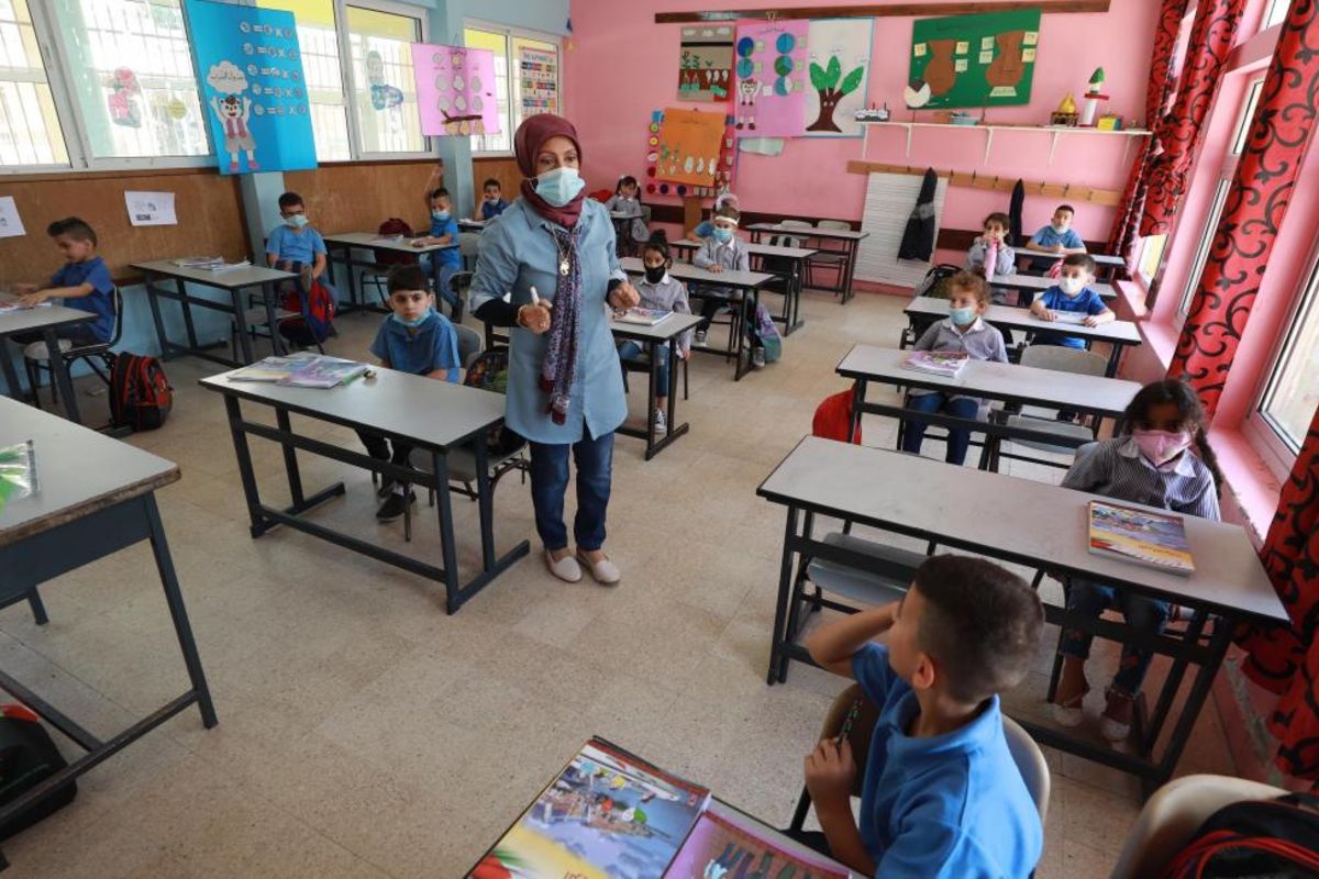 إغلاق مدرستين في مخيم نور شمس بسبب كورونا