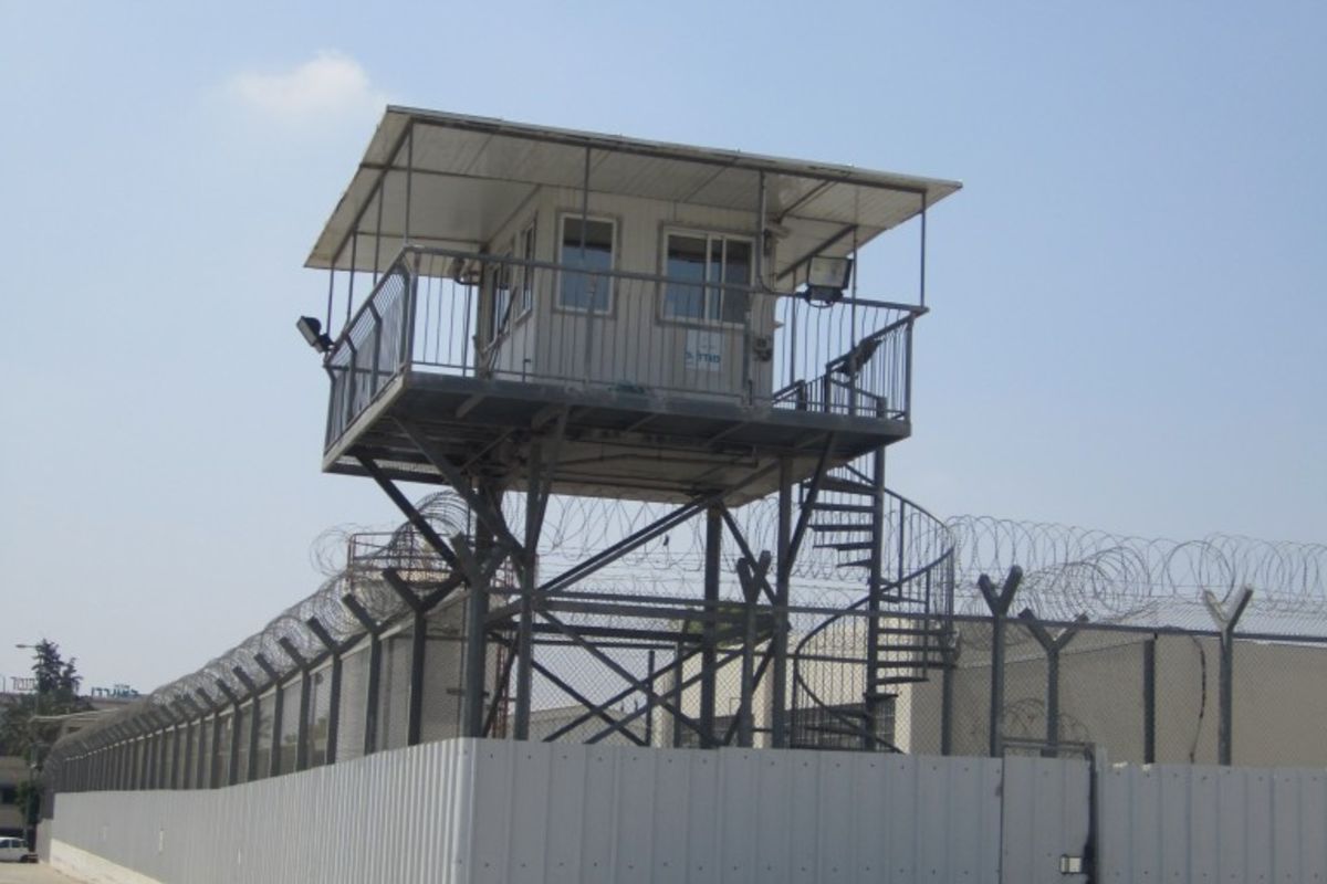 أسير من مخيم جنين يدخل عامه الـ19 في السجون الإسرائيلية