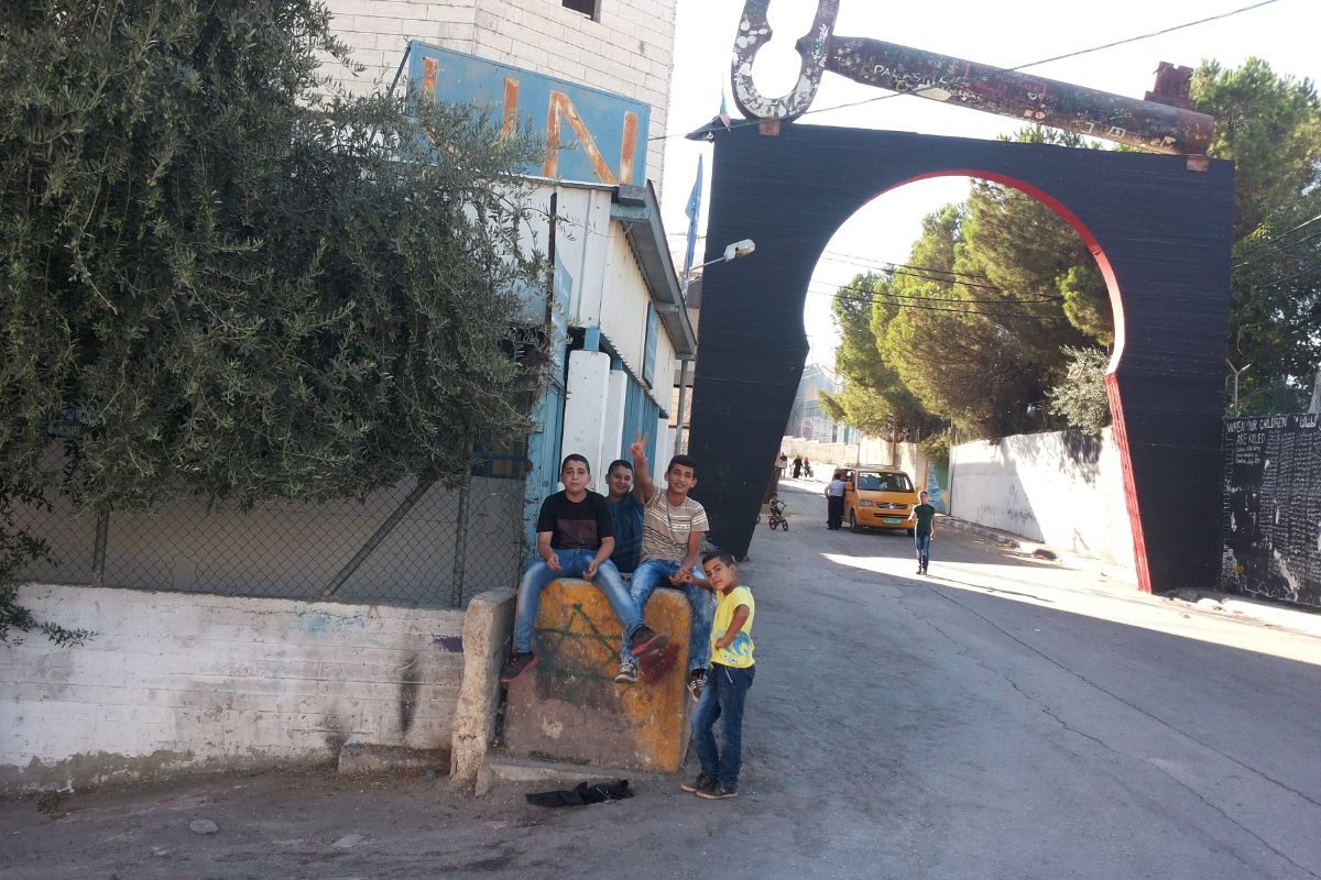 اتفاقية لإنشاء مراكز للعزل الصحي في 3 مخيمات بالضفة الغربية