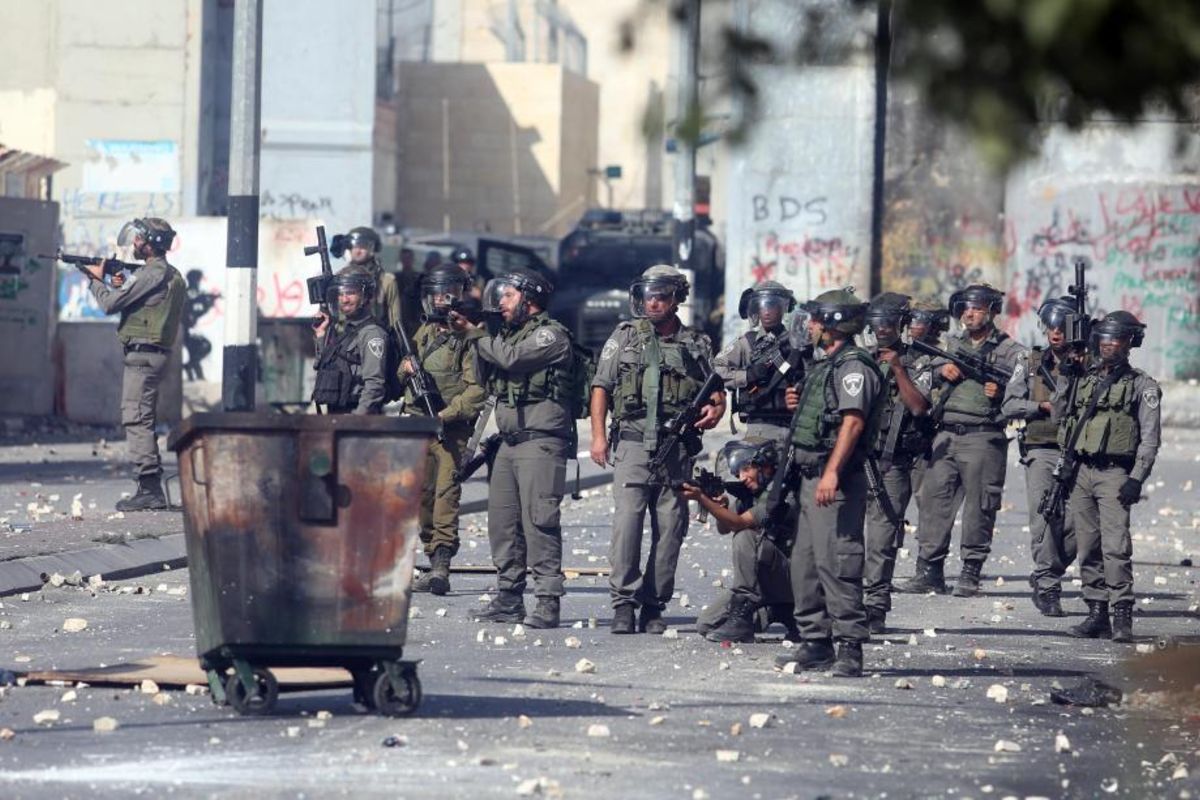 جيش الاحتلال يصيب 3 لاجئين في مخيم الدهيشة بالضفة الغربية