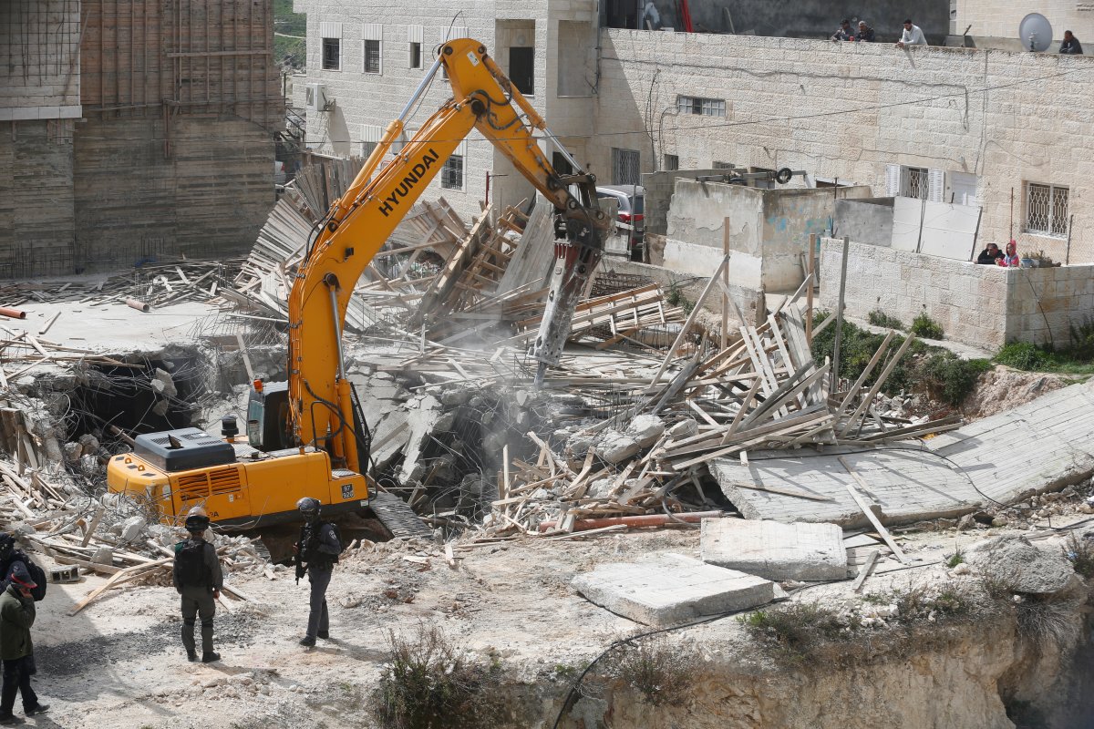 Israel Demolishes Palestinian House near Jerusalem
