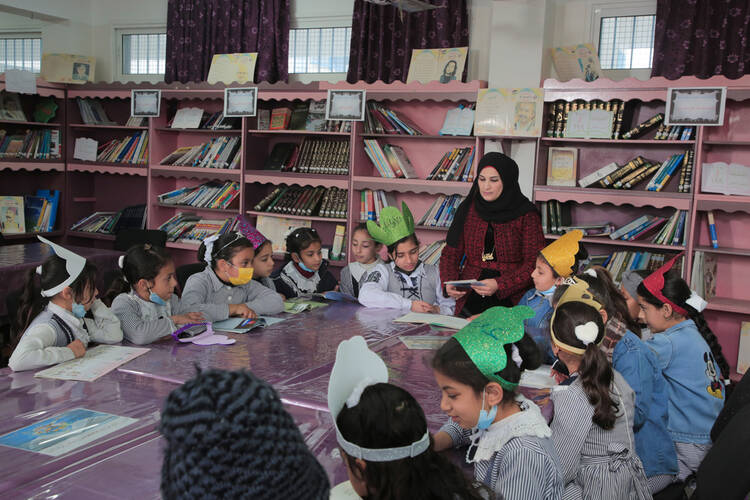Palestinian Refugee Woman from Blockaded Gaza Wins Gold Medal For Global Creative Women Award