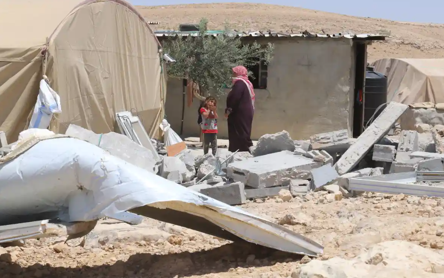 15 Palestinians Displaced as Israeli Occupation Demolishes Residence in Masafer Yatta Community