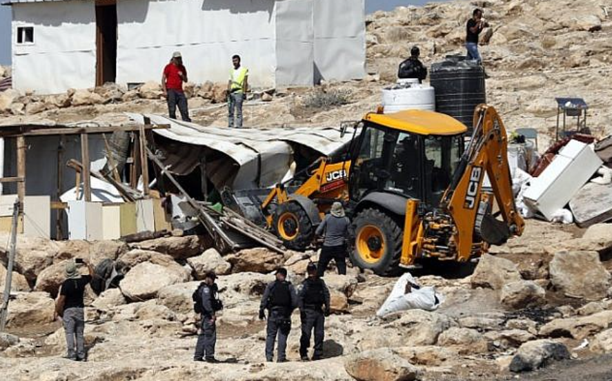 Palestinians Demonstrate at West Jerusalem Israeli Municipality against Arbitrary Demolitions