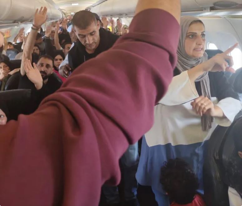 Second Plane Carrying Palestinian Refugees Arrives in South Africa amid Passport Dispute